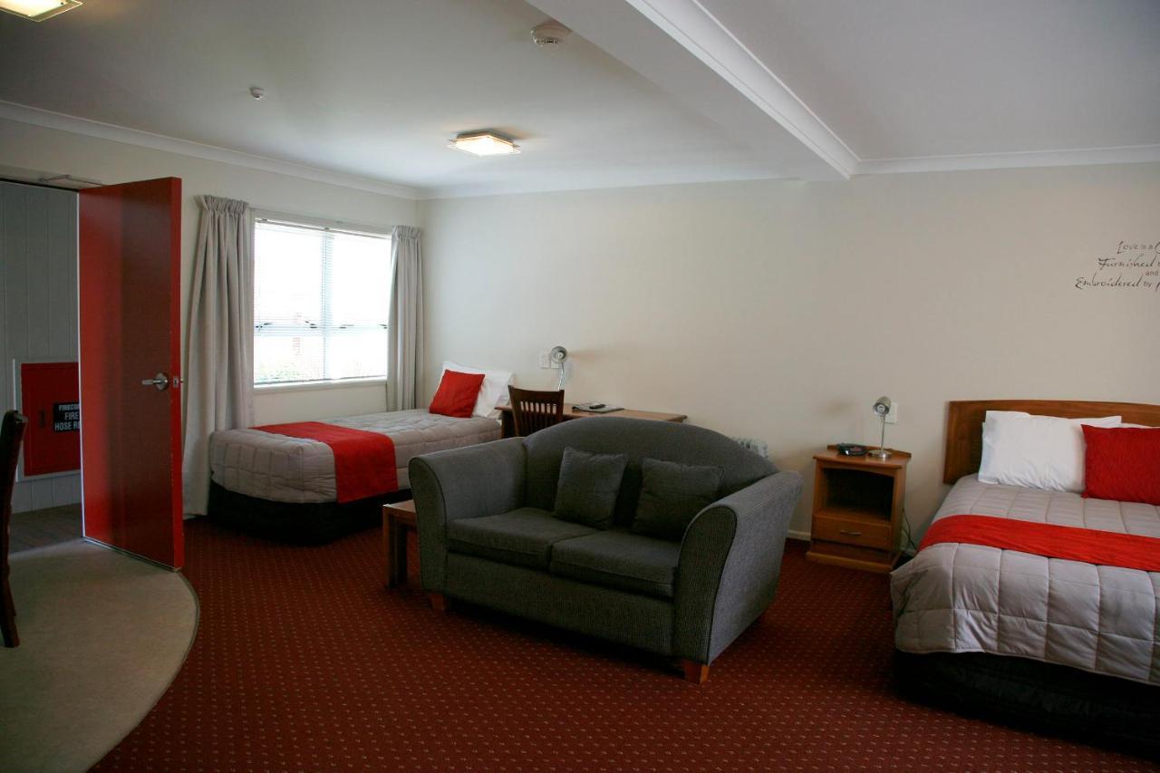 Touchwood Motor Lodge Pukekohe Exterior photo
