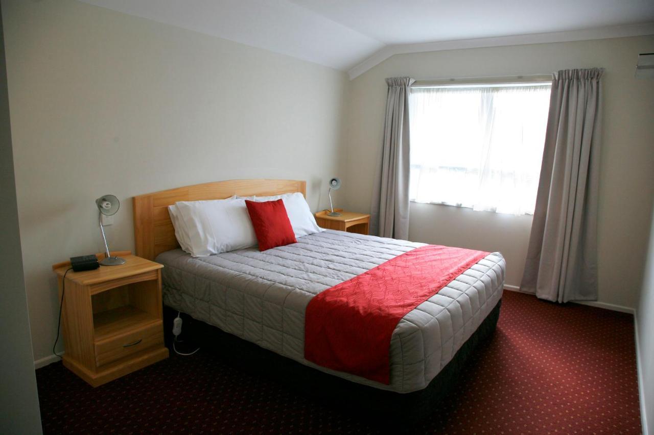 Touchwood Motor Lodge Pukekohe Exterior photo